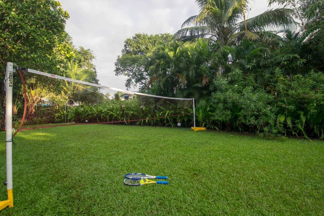 Hamptons Charm By Stayvista Luxury 5Br With Pool, Lawn & Table Tennis Alibag Luaran gambar