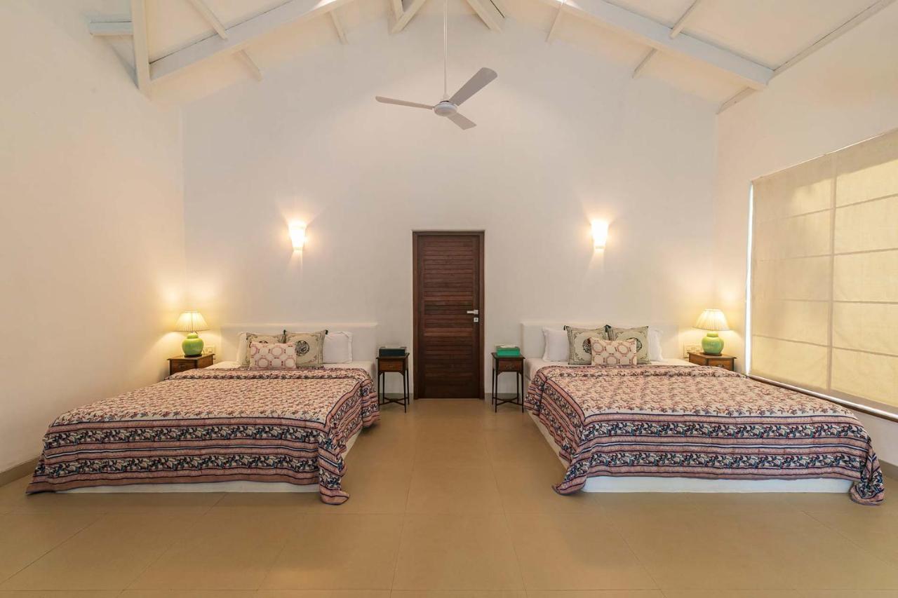Hamptons Charm By Stayvista Luxury 5Br With Pool, Lawn & Table Tennis Alibag Luaran gambar