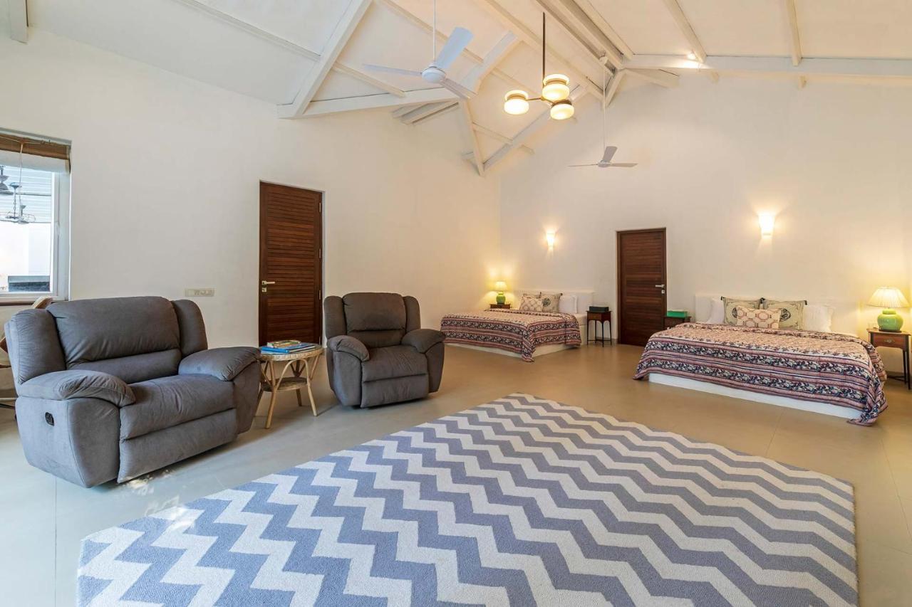 Hamptons Charm By Stayvista Luxury 5Br With Pool, Lawn & Table Tennis Alibag Luaran gambar