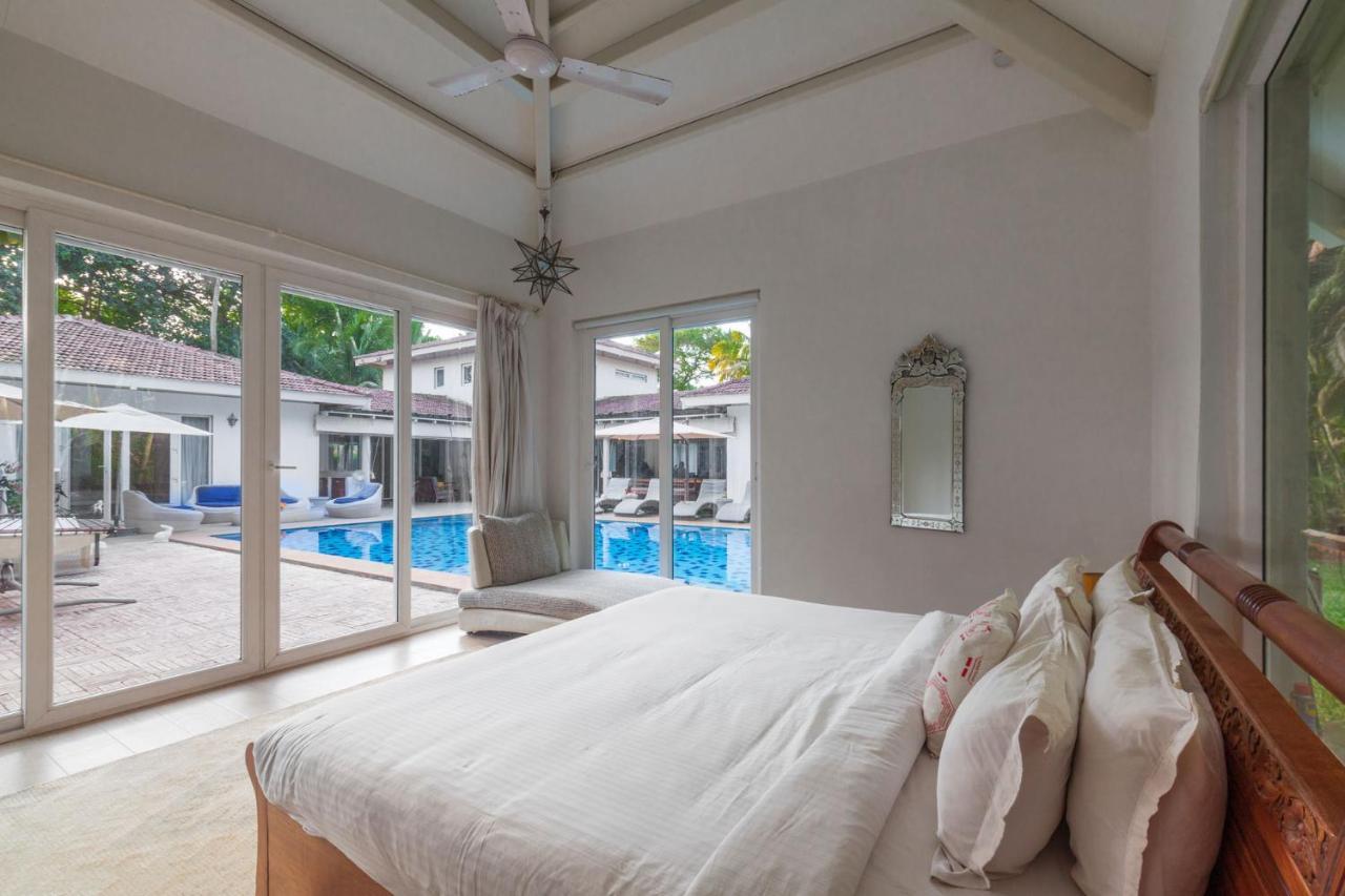 Hamptons Charm By Stayvista Luxury 5Br With Pool, Lawn & Table Tennis Alibag Luaran gambar