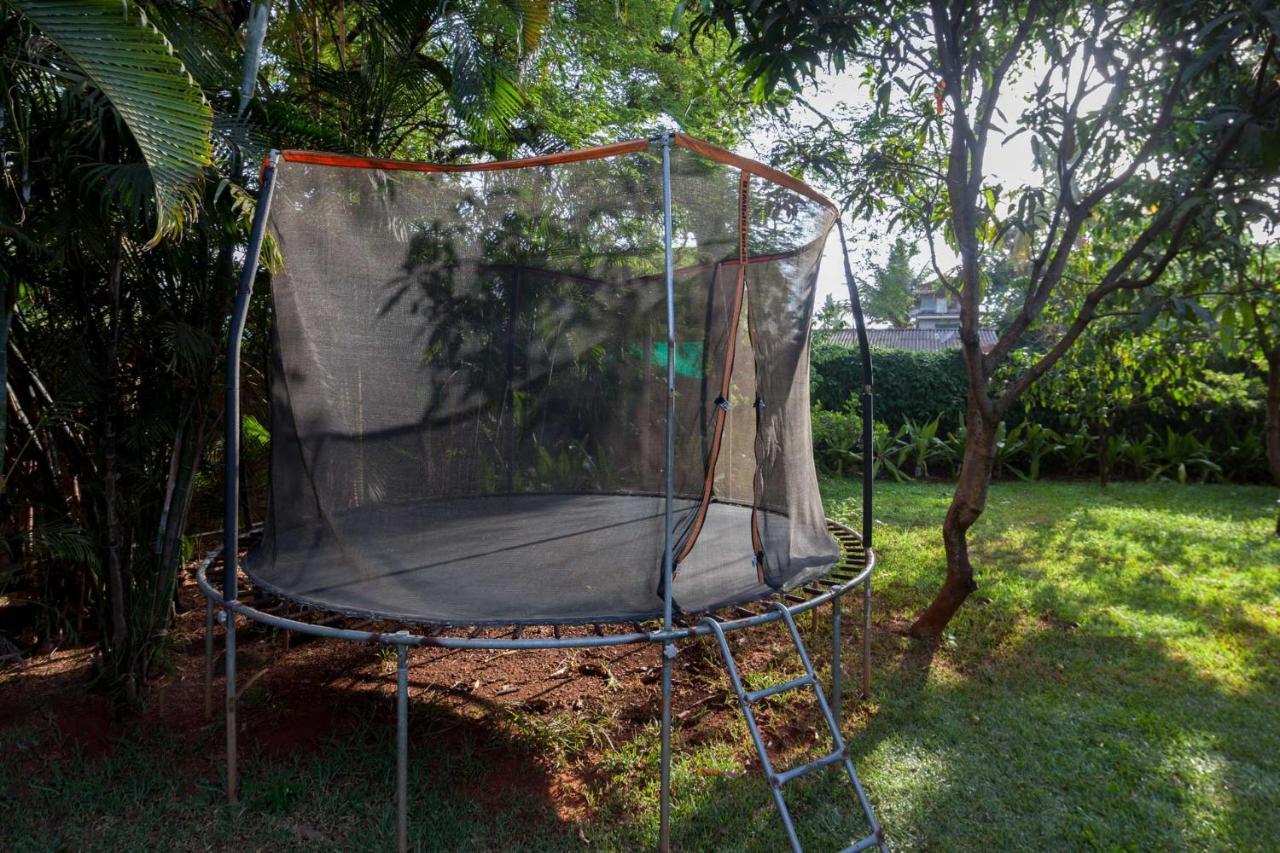 Hamptons Charm By Stayvista Luxury 5Br With Pool, Lawn & Table Tennis Alibag Luaran gambar